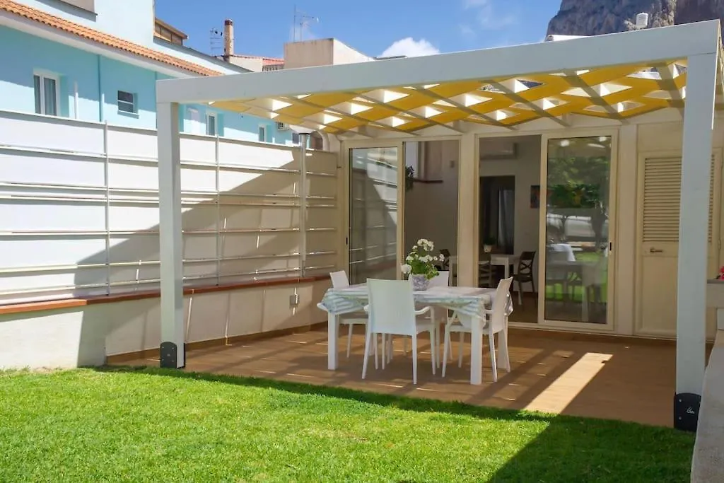 Casa Vacanze Casuzza Sferracavallo Palermo Feriehus